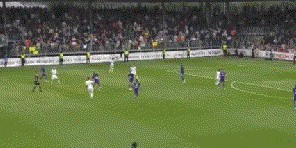 2-1，40岁C罗腾空转体180度庆祝：利剑出鞘，率队逆转法甲劲旅