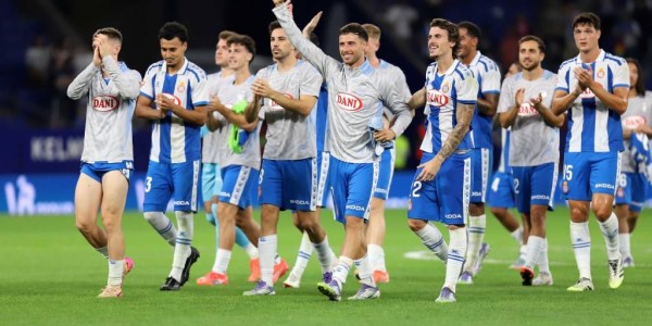 从曼城弃将到西甲新星：他如何用努力赢得全场掌声？