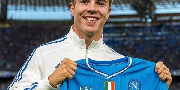 再见，曼联！5000万欧，新哈兰德加盟那不勒斯在即，拿冠军+踢欧冠